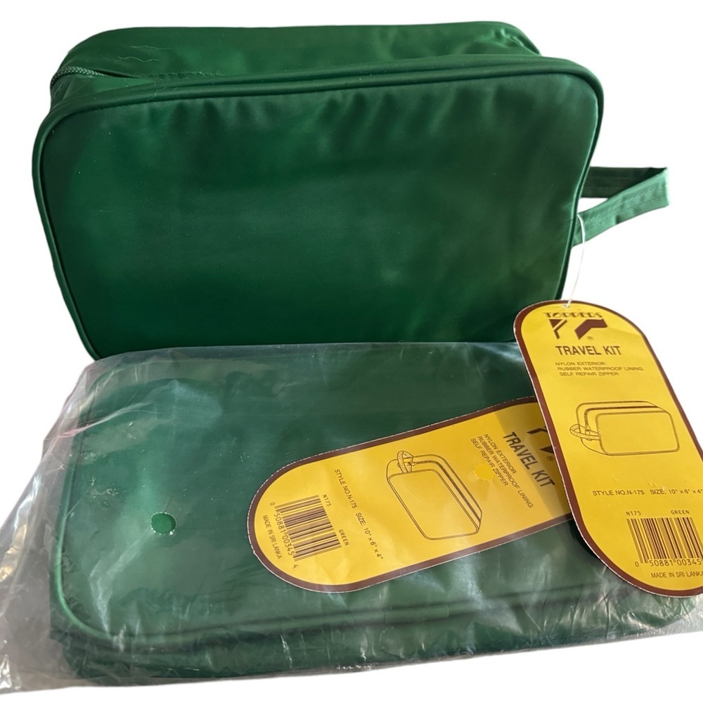NWT men's travel toiletries case